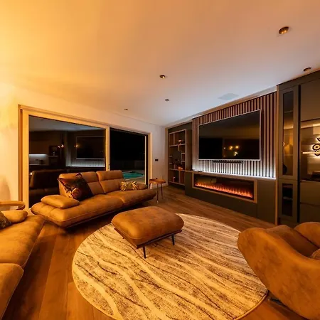 Villa Smart Home, A Location, Heated Pool - Saya Excelsior Zminjevaca