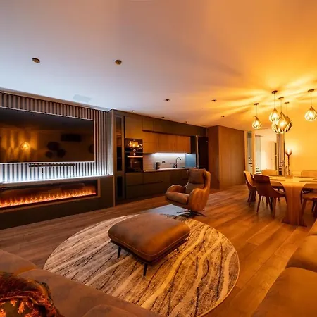Smart Home, A Location, Heated Pool - Saya Excelsior Zminjevaca