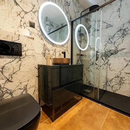 Smart Home, A Location, Heated Pool - Saya Excelsior
