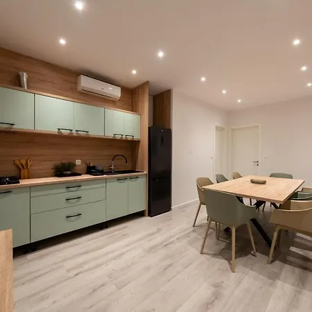 Villa Smart Home, A Location, Heated Pool - Saya Excelsior *